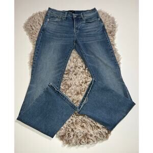 Lucky brand women’s sweet mid rise boot blue jeans